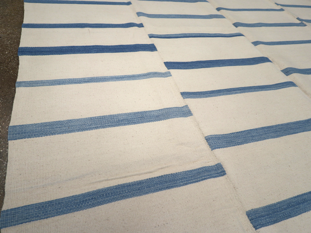 Contemporary Turkish Flatweave Room Size Carpet, No.32542 - Gsblank