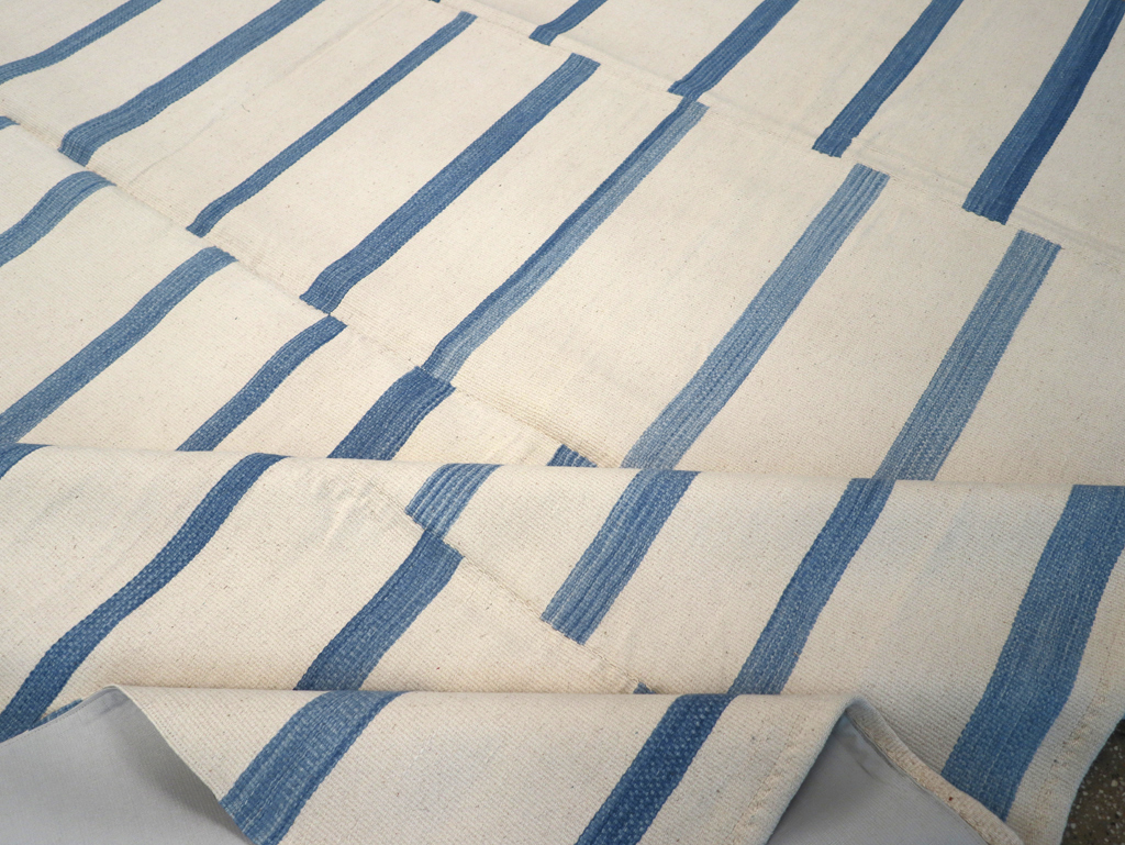 Contemporary Turkish Flatweave Room Size Carpet, No.32542 - Gsblank