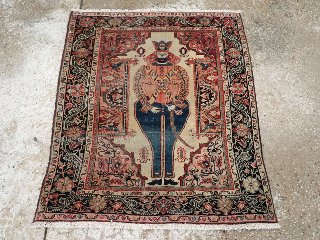 Antique Persian Sarouk Fereghan Pictorial Rug, No.32547 - Gsblank