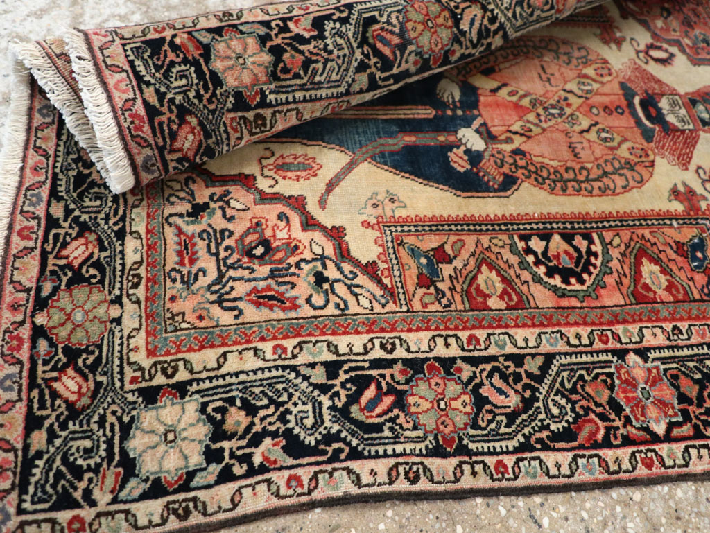 Antique Persian Sarouk Fereghan Pictorial Rug, No.32547 - Gsblank