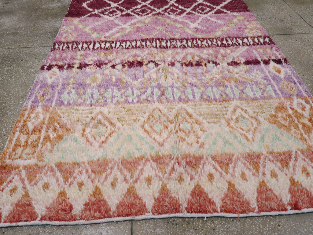 Vintage Moroccan Accent Rug, No.32583 - Gsblank