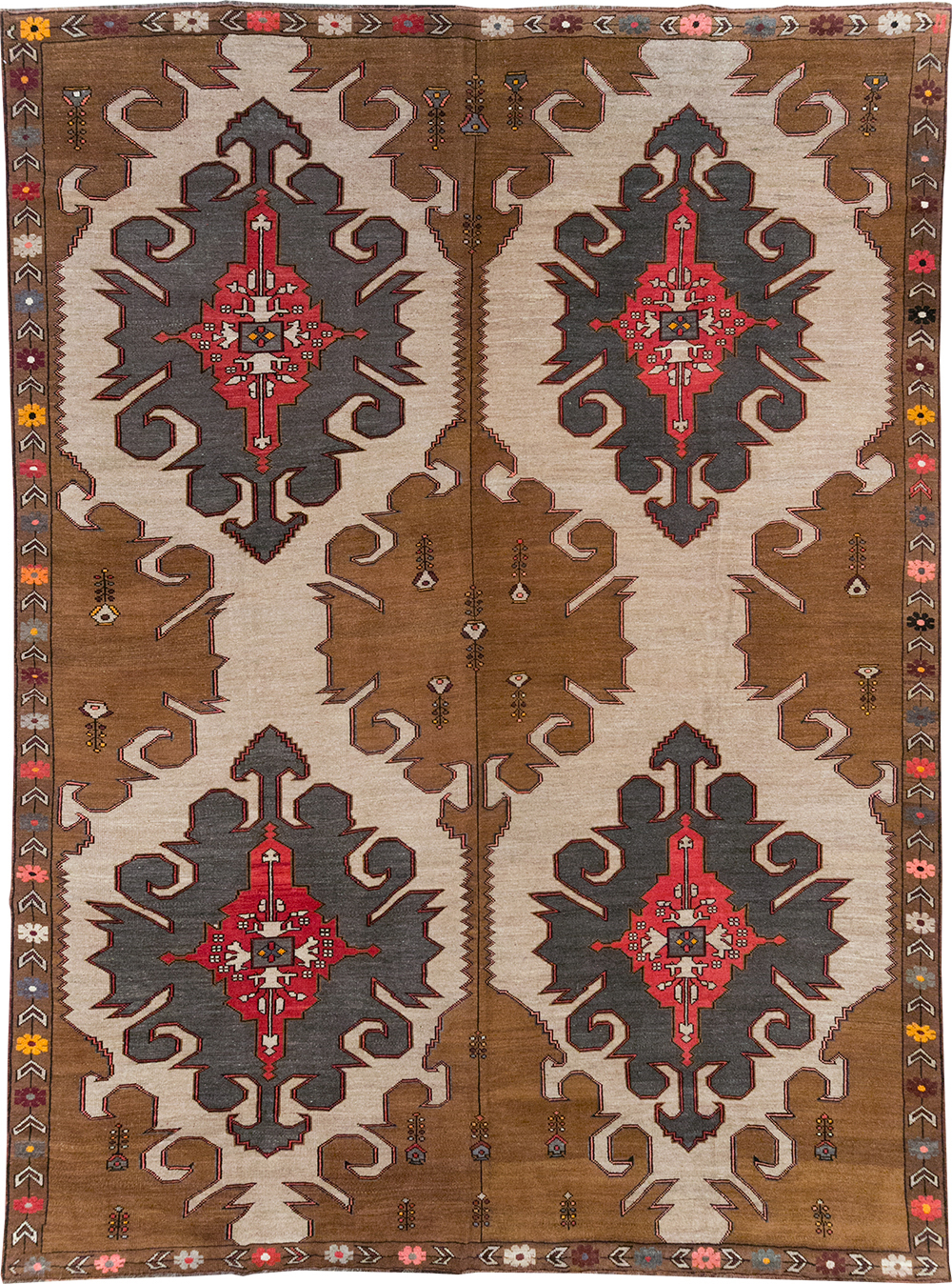 Vintage Turkish Anatolian Room Size Carpet, No.32587 - Gsblank