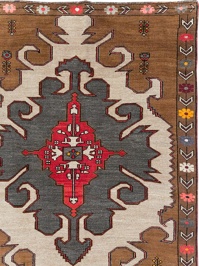 Vintage Turkish Anatolian Room Size Carpet, No.32587 - Gsblank