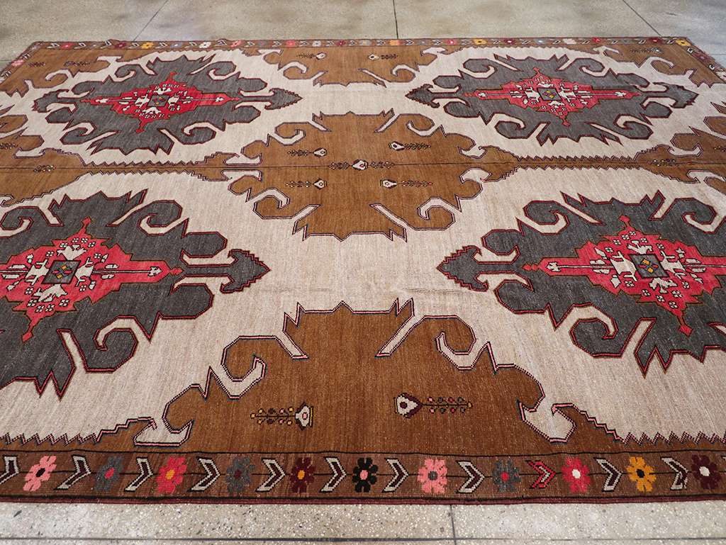 Vintage Turkish Anatolian Room Size Carpet, No.32587 - Gsblank
