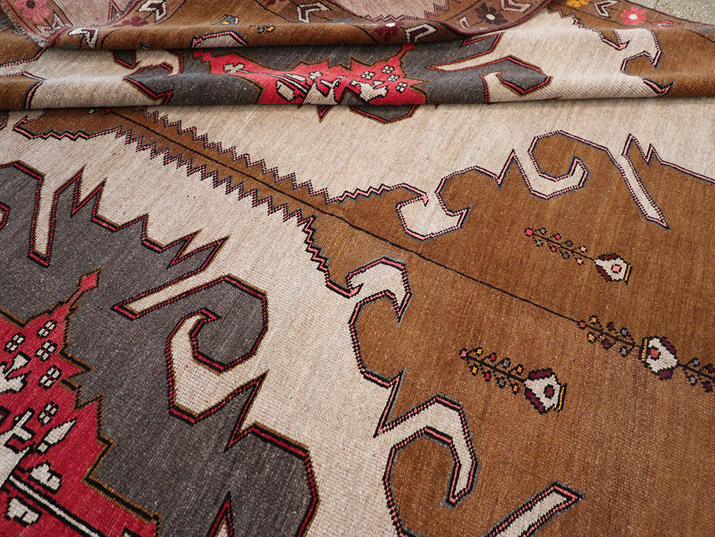 Vintage Turkish Anatolian Room Size Carpet, No.32587 - Gsblank