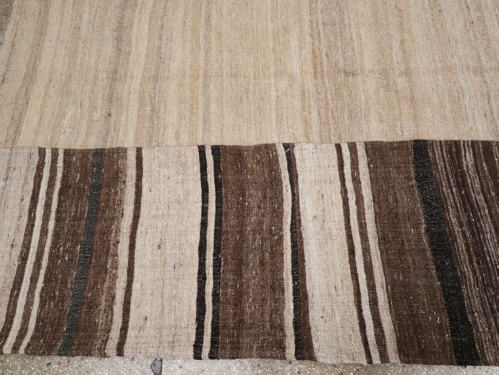 Vintage Persian Flatweave Kilim Room Size Carpet, No.32591 - Gsblank