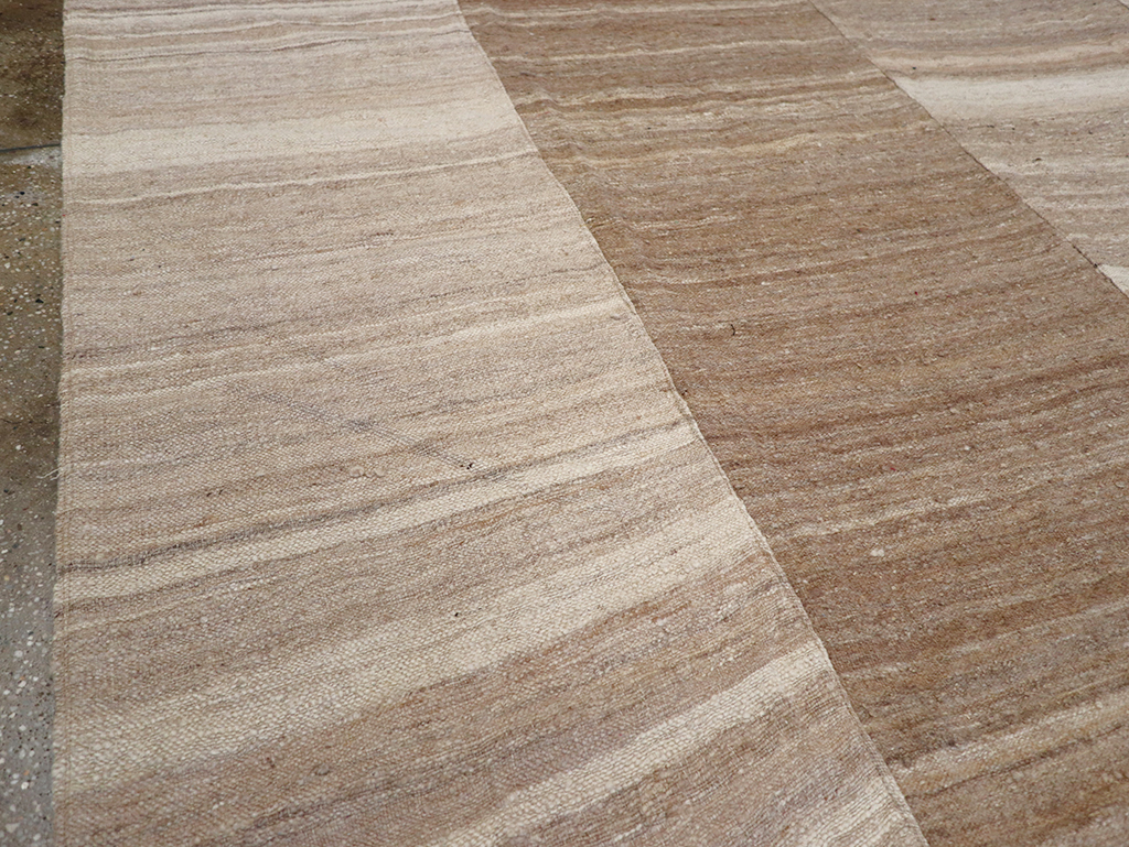 Modern Turkish Flatweave Kilim Room Size Carpet, No.32593 - Gsblank