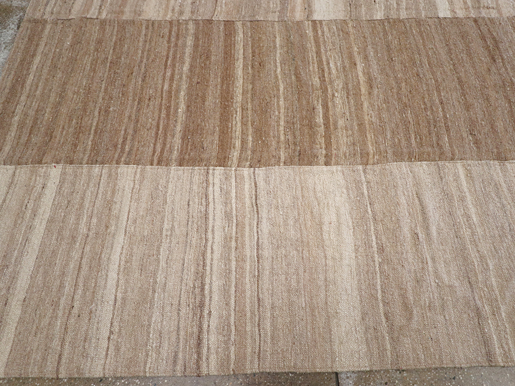 Modern Turkish Flatweave Kilim Room Size Carpet, No.32593 - Gsblank