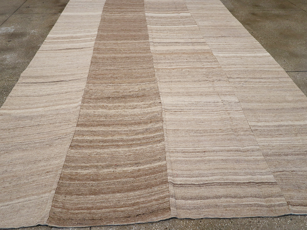 Modern Turkish Flatweave Kilim Room Size Carpet, No.32593 - Gsblank