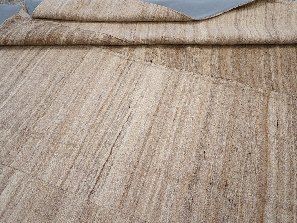 Modern Turkish Flatweave Kilim Room Size Carpet, No.32593 - Gsblank