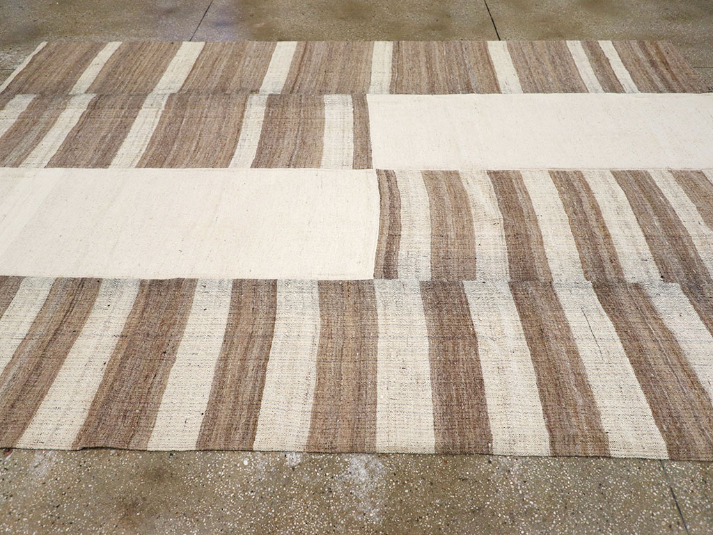 Vintage Persian Flatweave Kilim Room Size Carpet, No.32594 - Gsblank