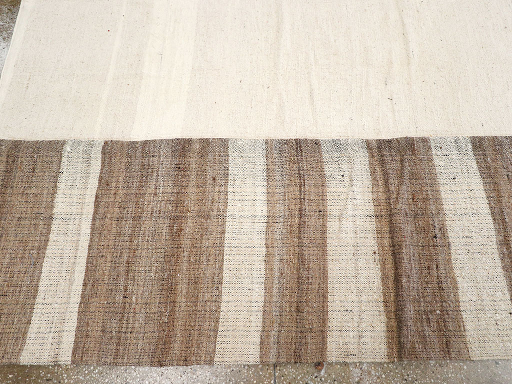 Vintage Persian Flatweave Kilim Room Size Carpet, No.32594 - Gsblank