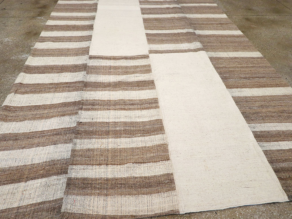 Vintage Persian Flatweave Kilim Room Size Carpet, No.32594 - Gsblank