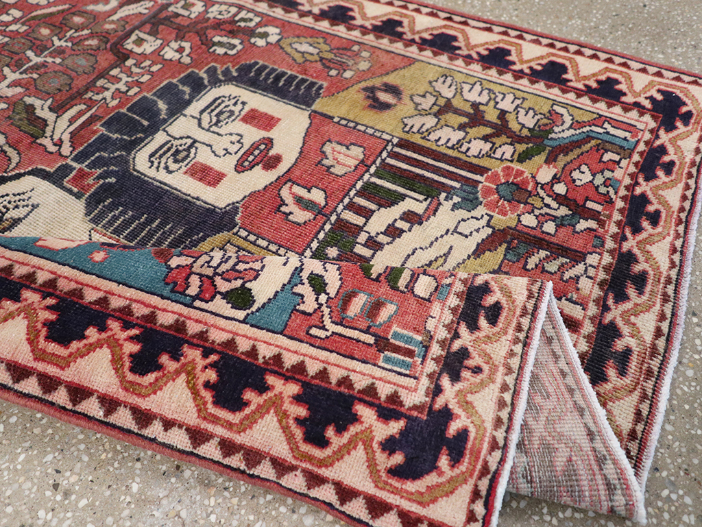 Vintage Persian Mahal Pictorial Throw Rug, No.32595 - Gsblank