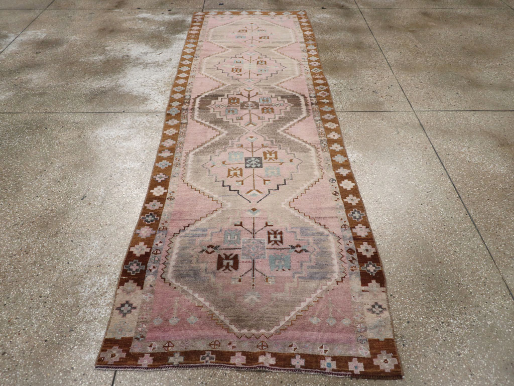 Vintage Turkish Anatolian Runner, No.32601 - Gsblank