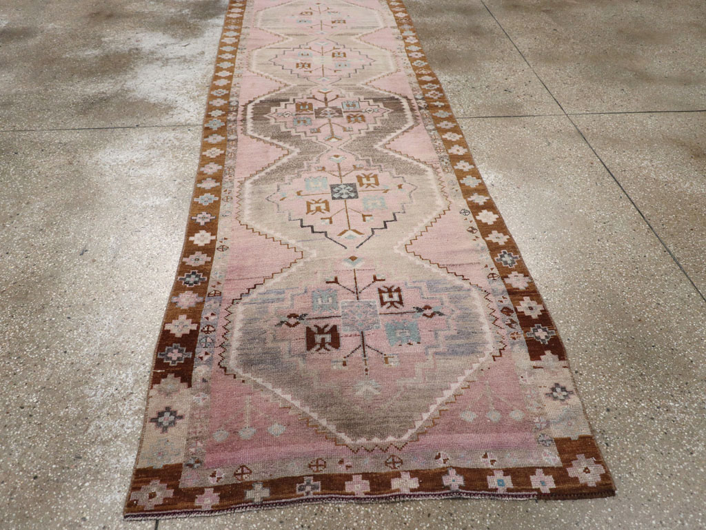 Vintage Turkish Anatolian Runner, No.32601 - Gsblank