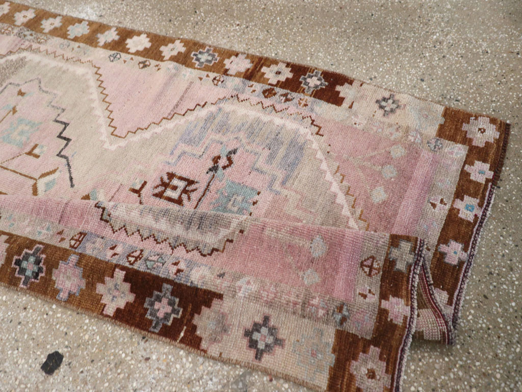 Vintage Turkish Anatolian Runner, No.32601 - Gsblank