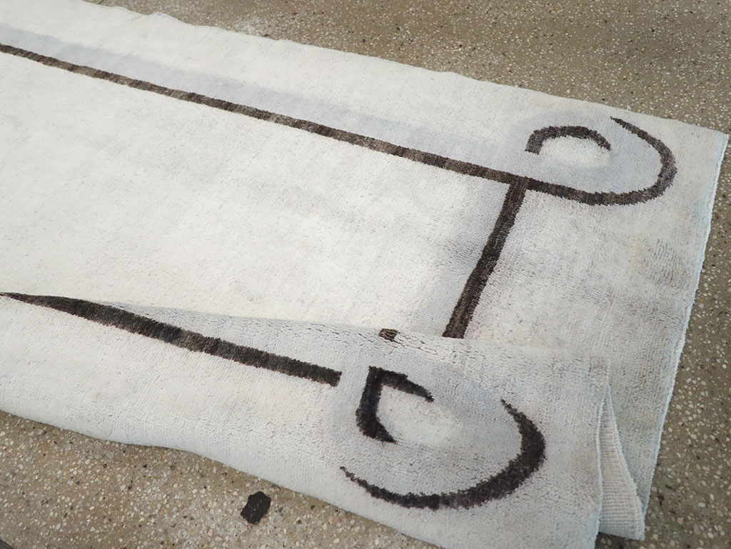 Modern Turkish Art Deco Runner, No.32609 - Gsblank