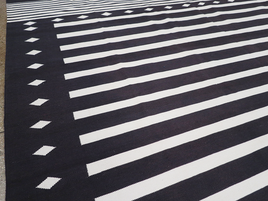 Modern Indian Flatweave Dhurrie Large Carpet, No.32612 - Gsblank