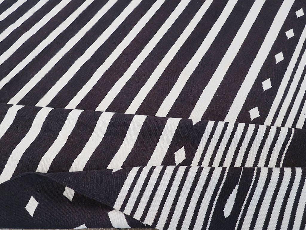 Modern Indian Flatweave Dhurrie Large Carpet, No.32612 - Gsblank