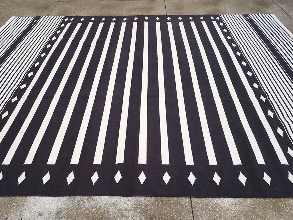 Modern Indian Flatweave Dhurrie Room Size Carpet, No.32613 - Gsblank