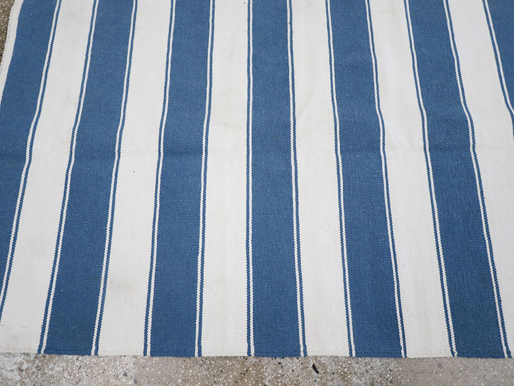 Modern Indian Flatweave Dhurrie Accent Carpet, No.32617 - Gsblank