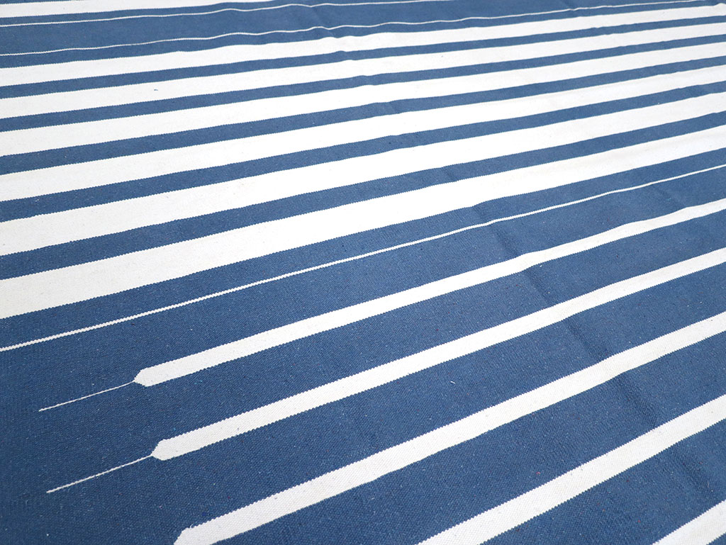 Modern Indian Flatweave Dhurrie Room Size Carpet, No.32618 - Gsblank