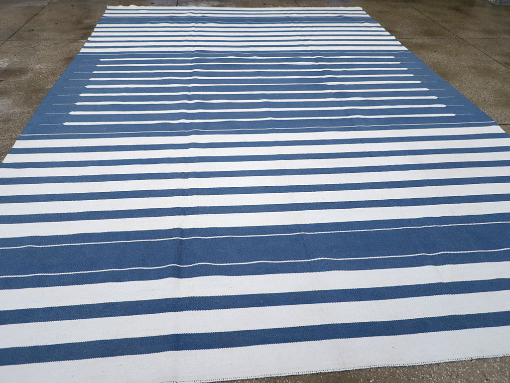 Modern Indian Flatweave Dhurrie Room Size Carpet, No.32618 - Gsblank