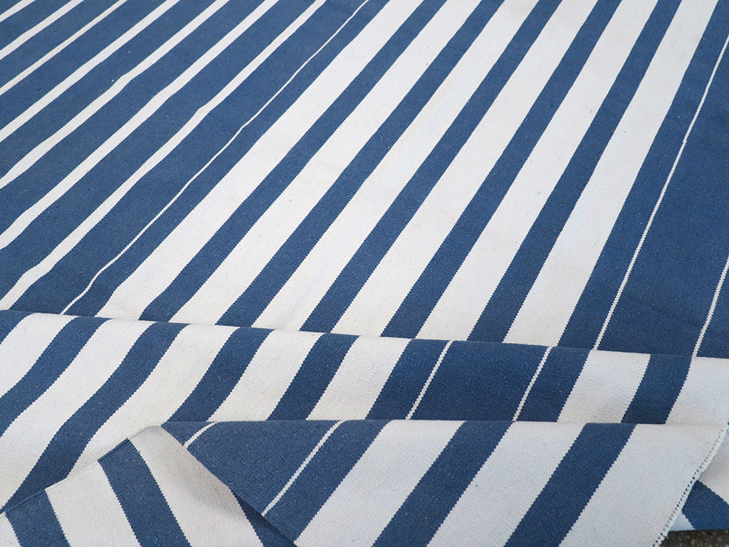 Modern Indian Flatweave Dhurrie Room Size Carpet, No.32618 - Gsblank