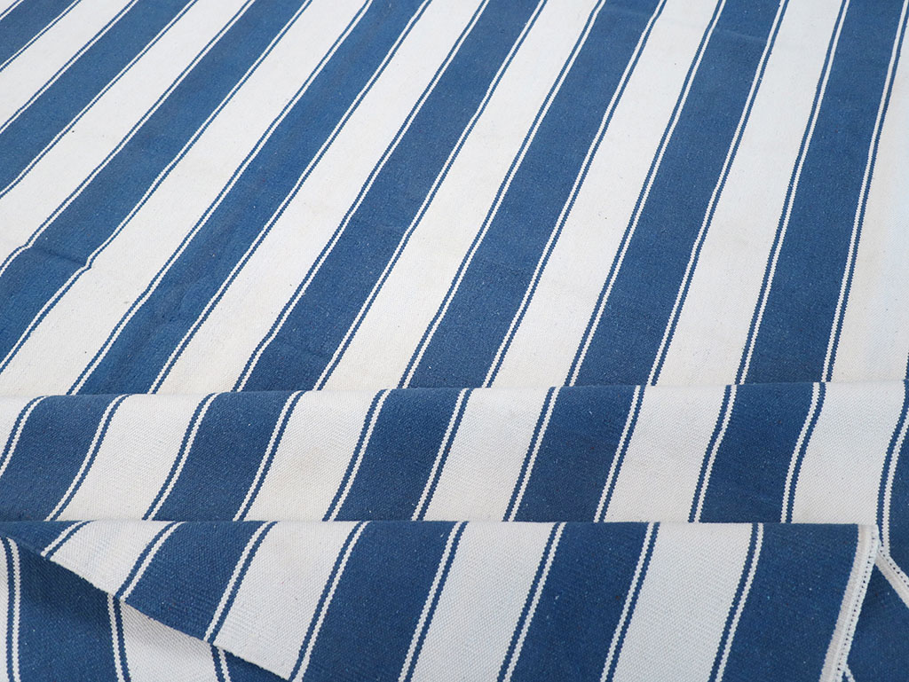 Modern Indian Flatweave Dhurrie Room Size Carpet, No.32620 - Gsblank