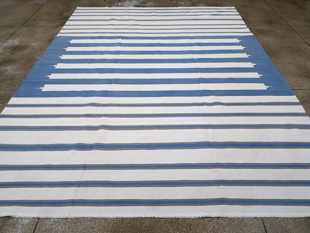 Modern Indian Flatweave Dhurrie Room Size Carpet, No.32622 - Gsblank