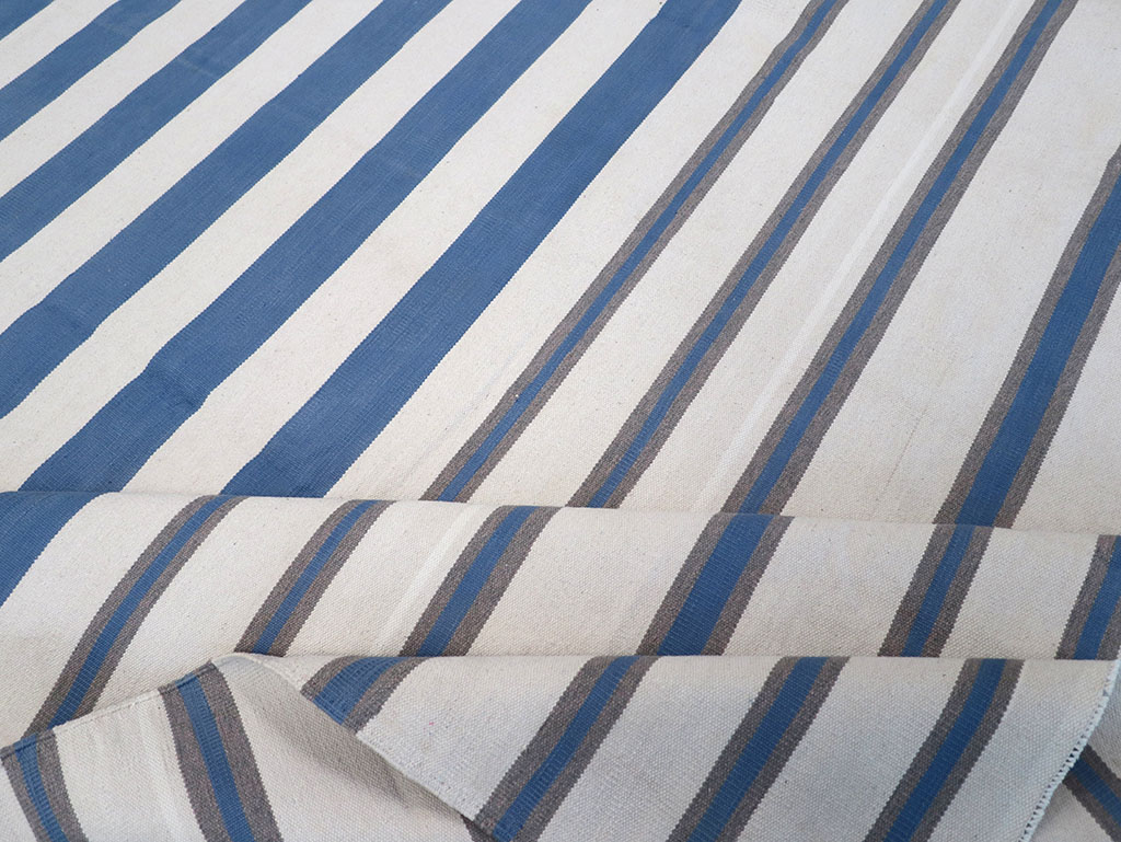 Modern Indian Flatweave Dhurrie Room Size Carpet, No.32622 - Gsblank