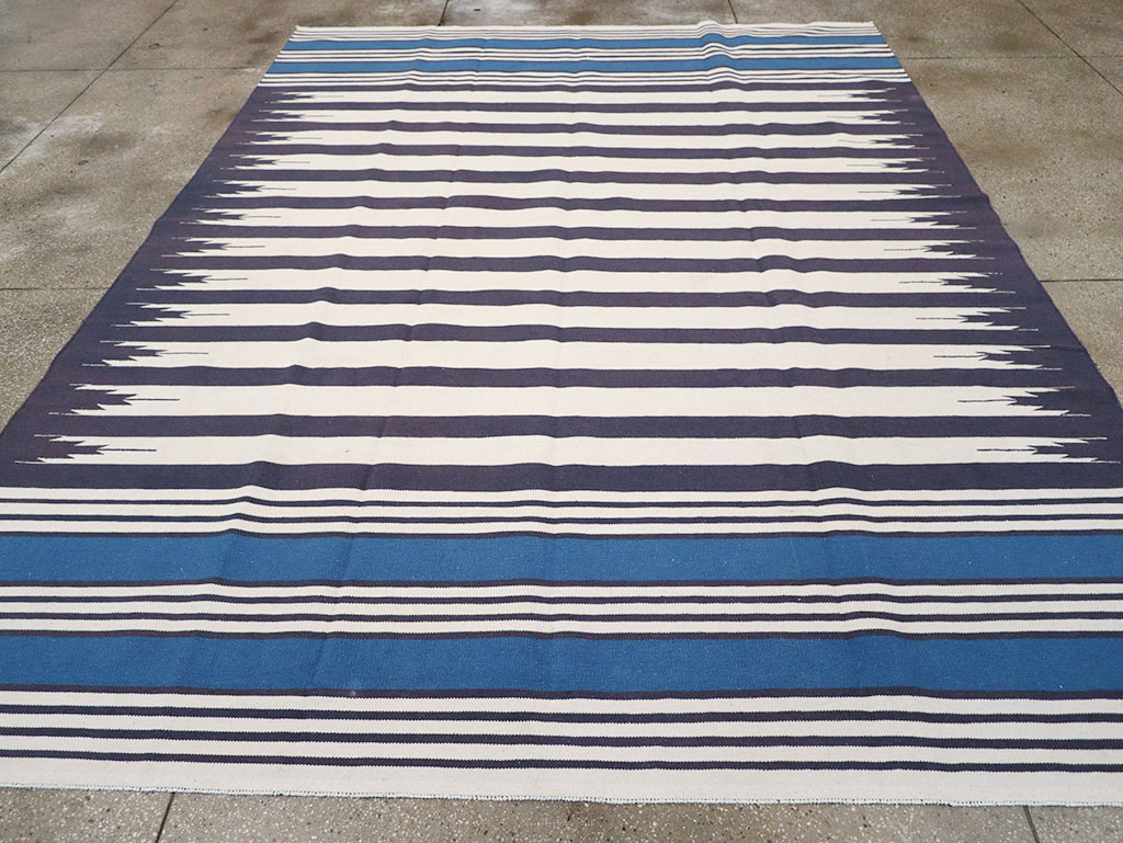 Modern Indian Flatweave Dhurrie Room Size Carpet, No.32629 - Gsblank