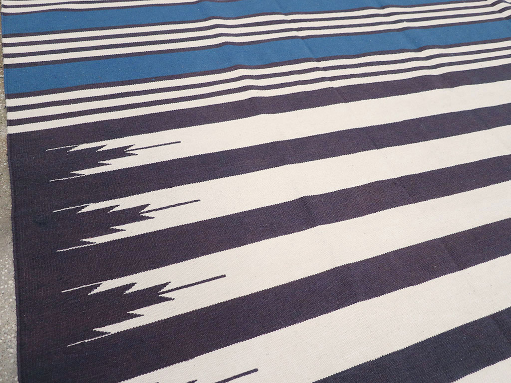 Modern Indian Flatweave Dhurrie Room Size Carpet, No.32629 - Gsblank