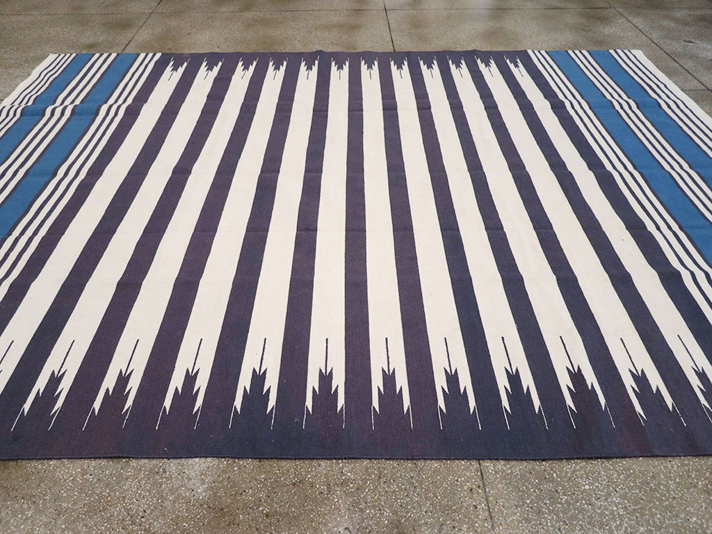 Modern Indian Flatweave Dhurrie Room Size Carpet, No.32629 - Gsblank