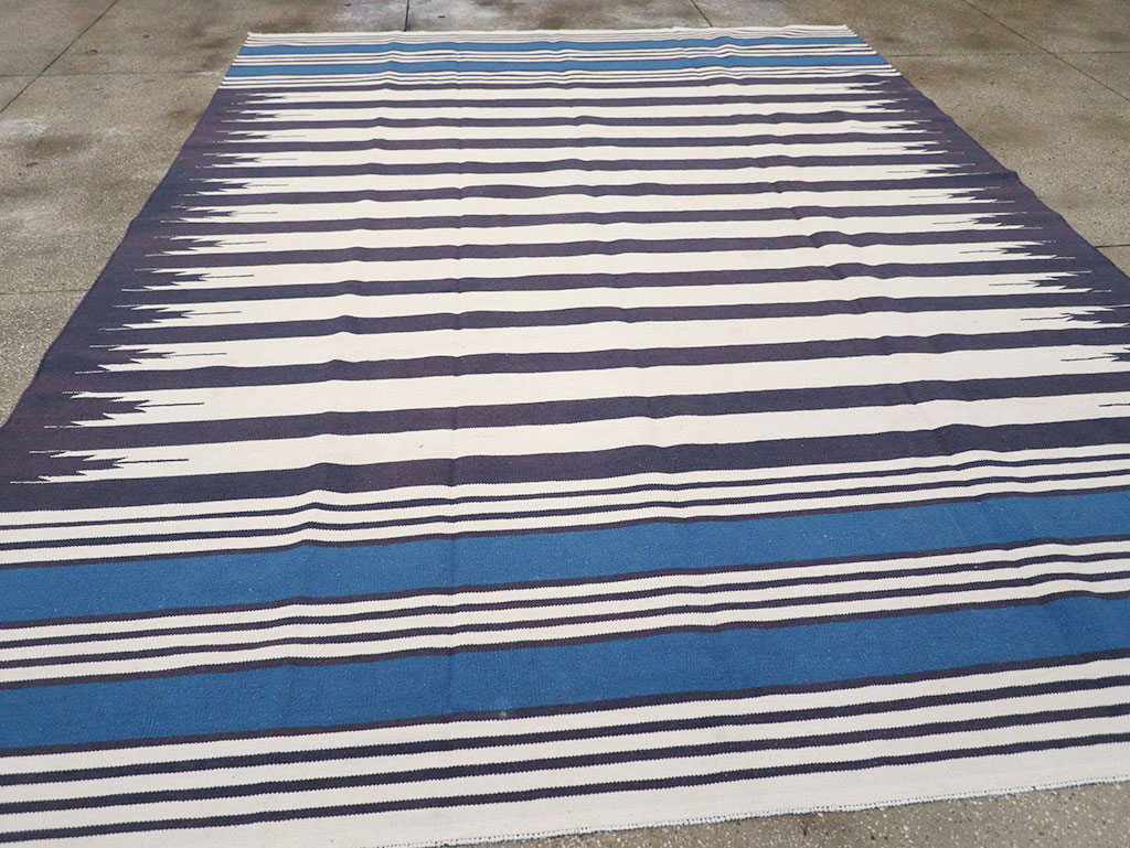 Modern Indian Flatweave Dhurrie Room Size Carpet, No.32629 - Gsblank