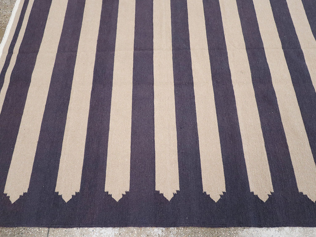 Modern Indian Flatweave Dhurrie Room Size Carpet, No.32630 - Gsblank