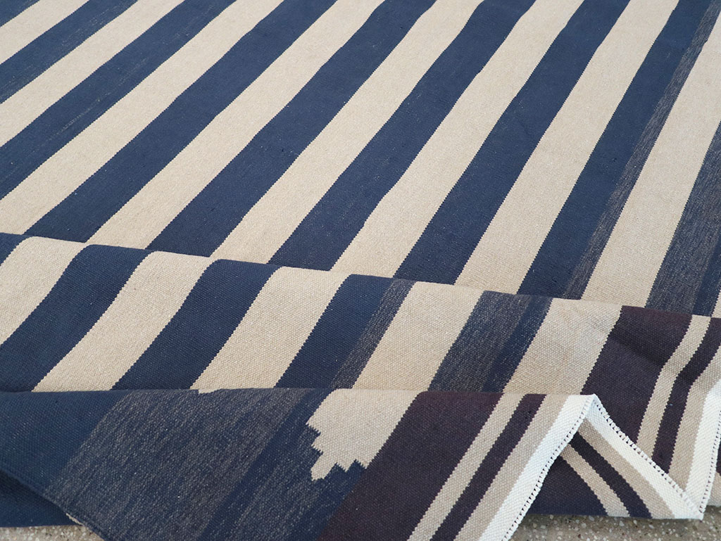 Modern Indian Cotton Dhurrie Room Size Carpet, No.32631 - Gsblank