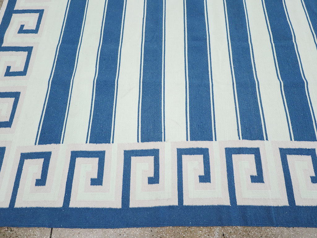 Modern Indian Flatweave Dhurrie Room Size Carpet, No.32635 - Gsblank