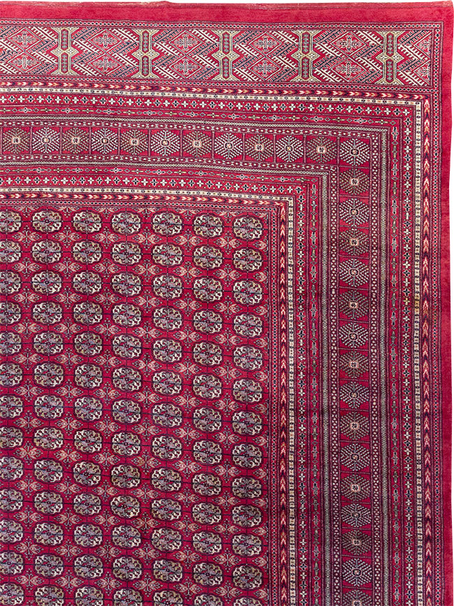 Vintage Central Asian Bokhara Oversize Carpet, No.32643 - Gsblank