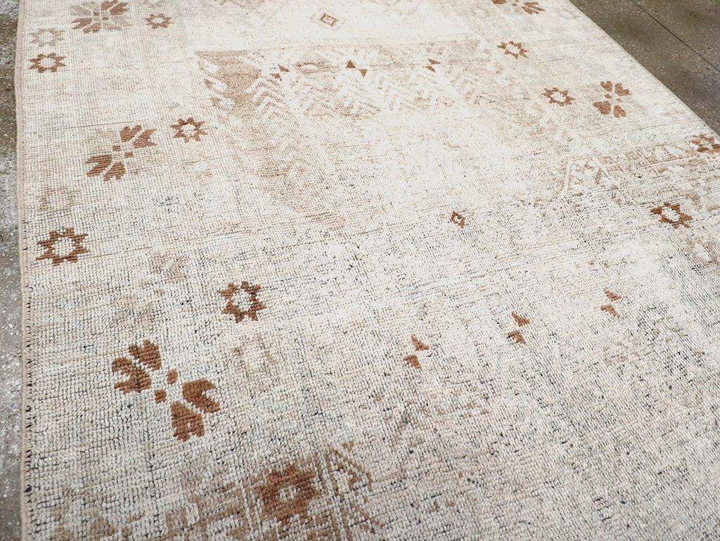 Vintage Turkish Anatolian Wide Gallery Runner, No.32663 - Gsblank