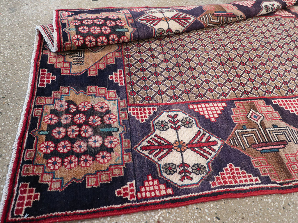 Vintage Persian Serab Gallery Rug, No.32738 - Gsblank