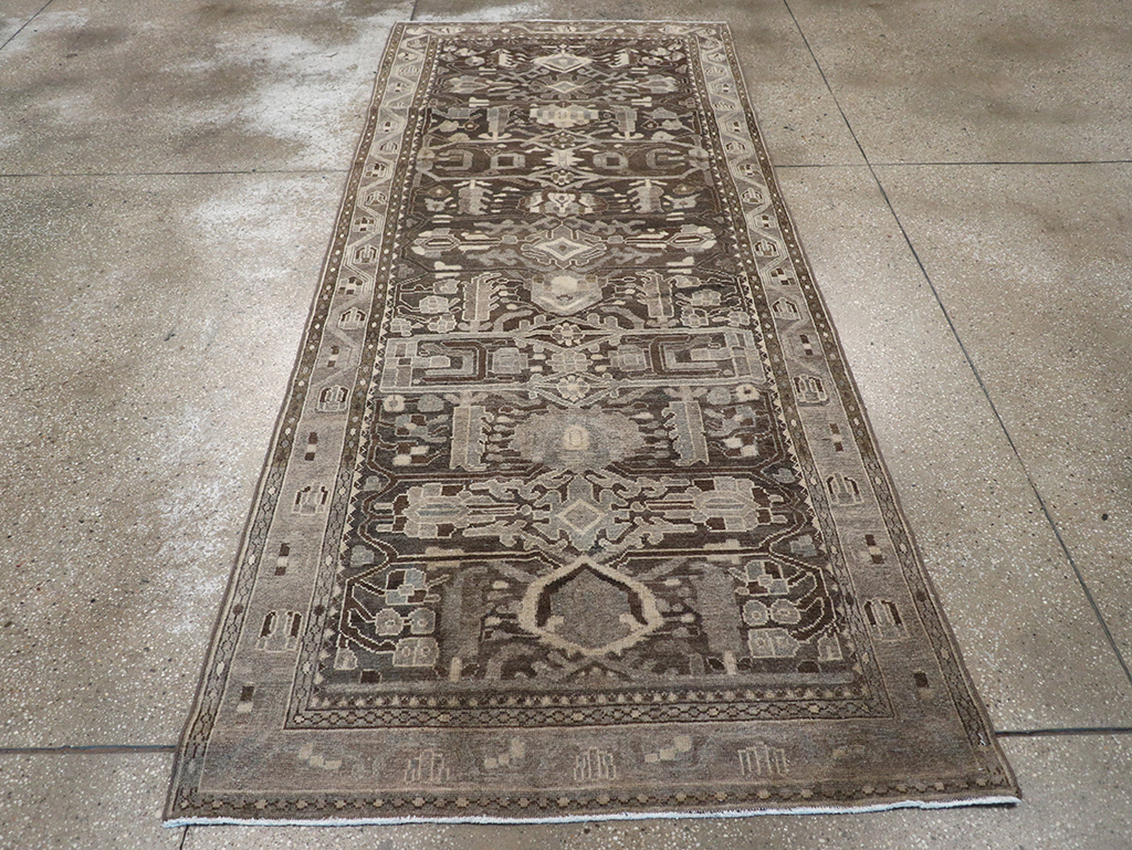 Vintage Persian Malayer Gallery Rug, No.32770 - Gsblank