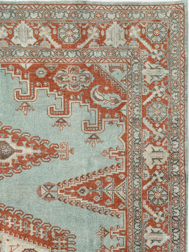 Vintage Persian Veece Accent Carpet, No.32774 - Gsblank