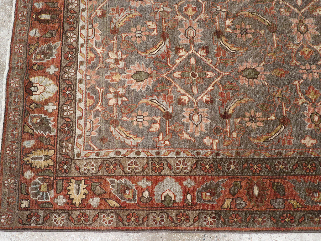 Antique Persian Bakhtiari Gallery Rug, No.32778 - Gsblank