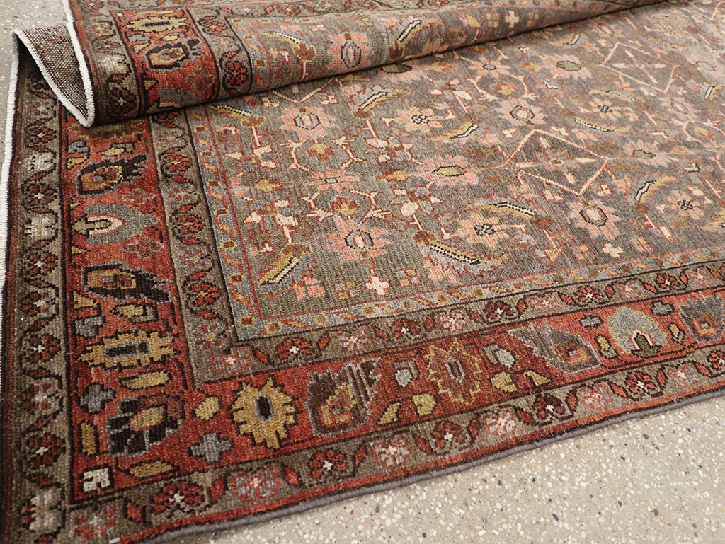 Antique Persian Bakhtiari Gallery Rug, No.32778 - Gsblank