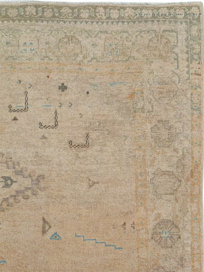 Vintage Persian Veece Accent Carpet, No.32904 - Gsblank