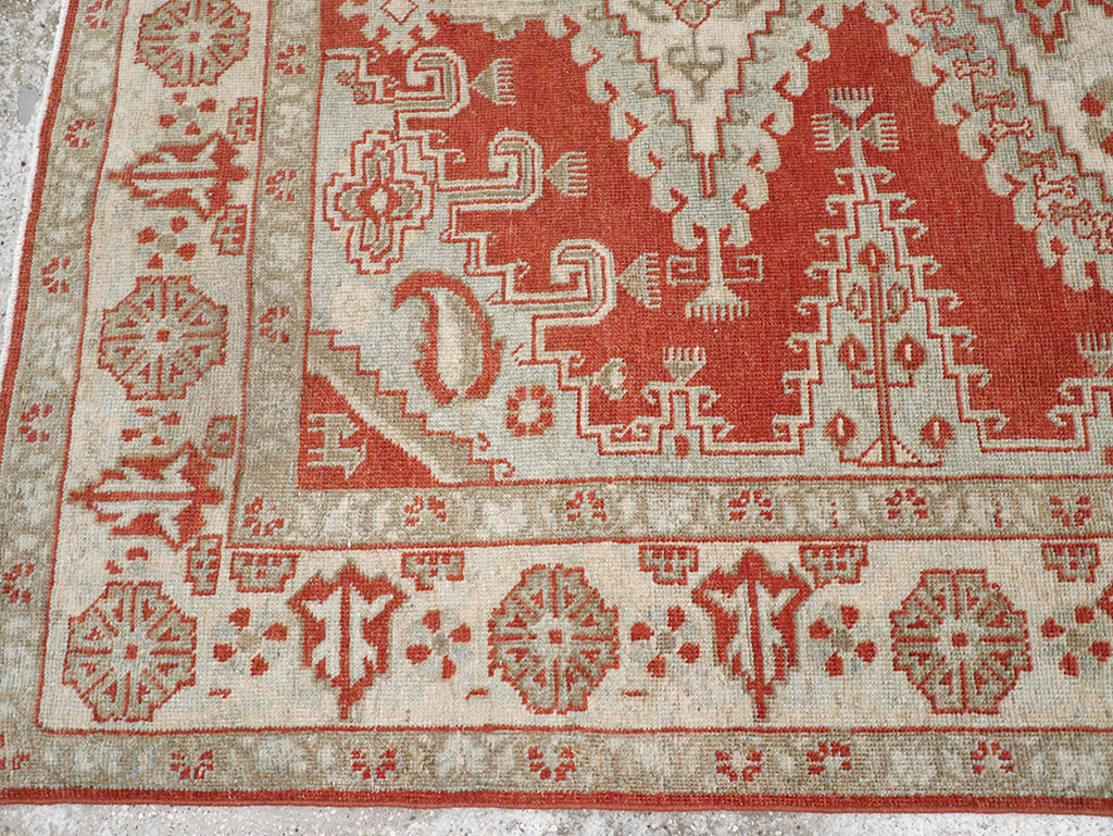 Vintage Persian Veece Accent Rug, No.32906 - Gsblank