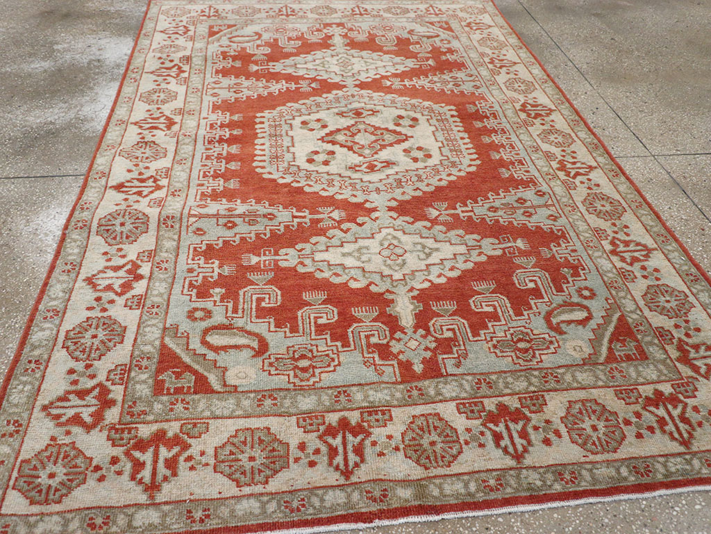 Vintage Persian Veece Accent Rug, No.32906 - Gsblank