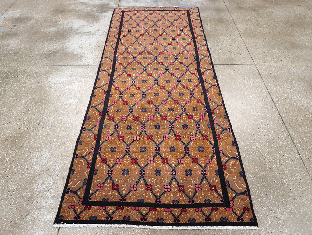 Vintage Persian Serab Gallery Rug, No.32909 - Gsblank